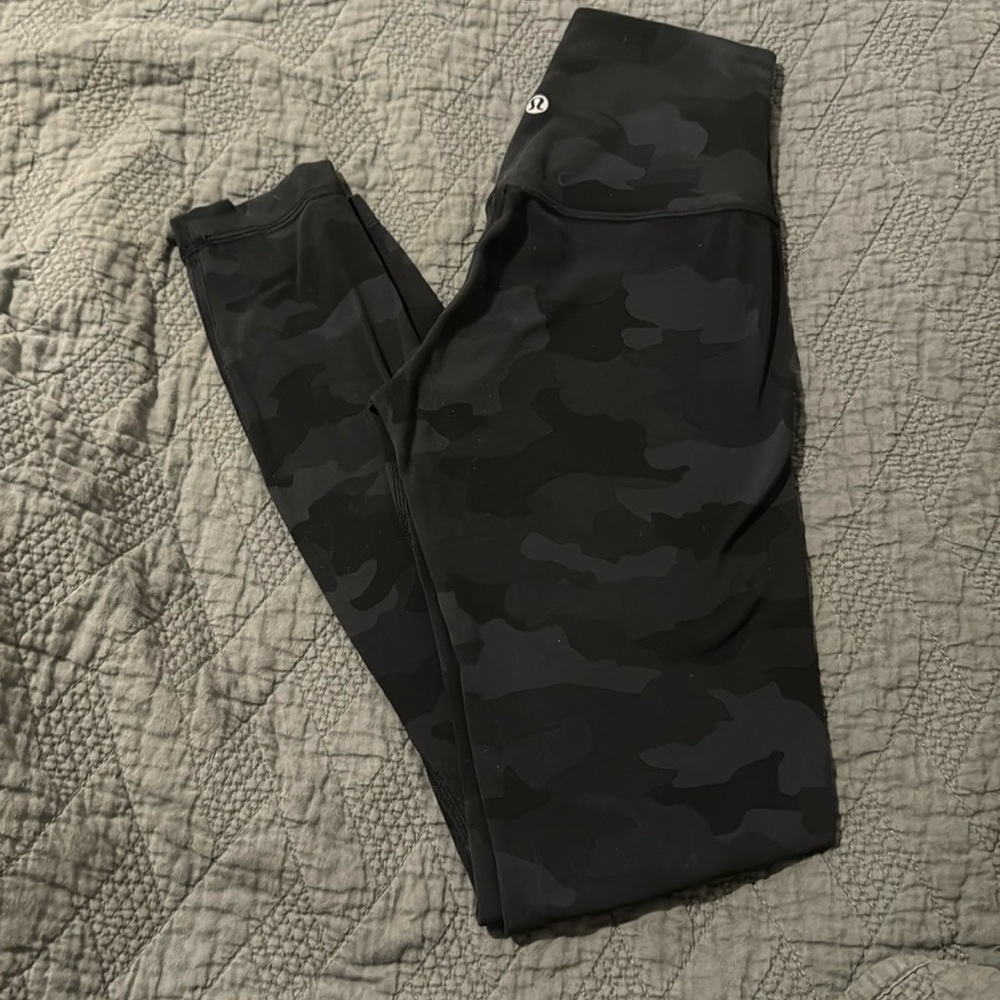 Lululemon Align leggings camo